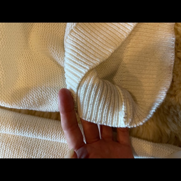 AUTHENTIC BEBE pre-owned LOGO LONG Sleeve white SWEATER TOP SIZE M - Picture 6 of 9